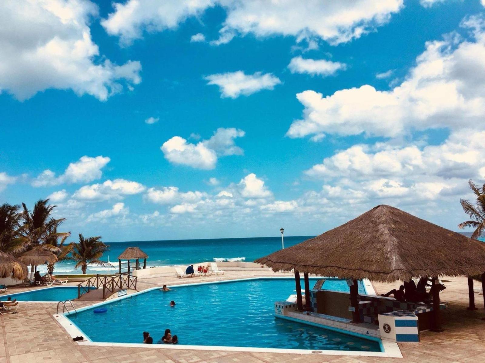 Brisas Residence Hotel Zone Apartment Cancún Kültér fotó